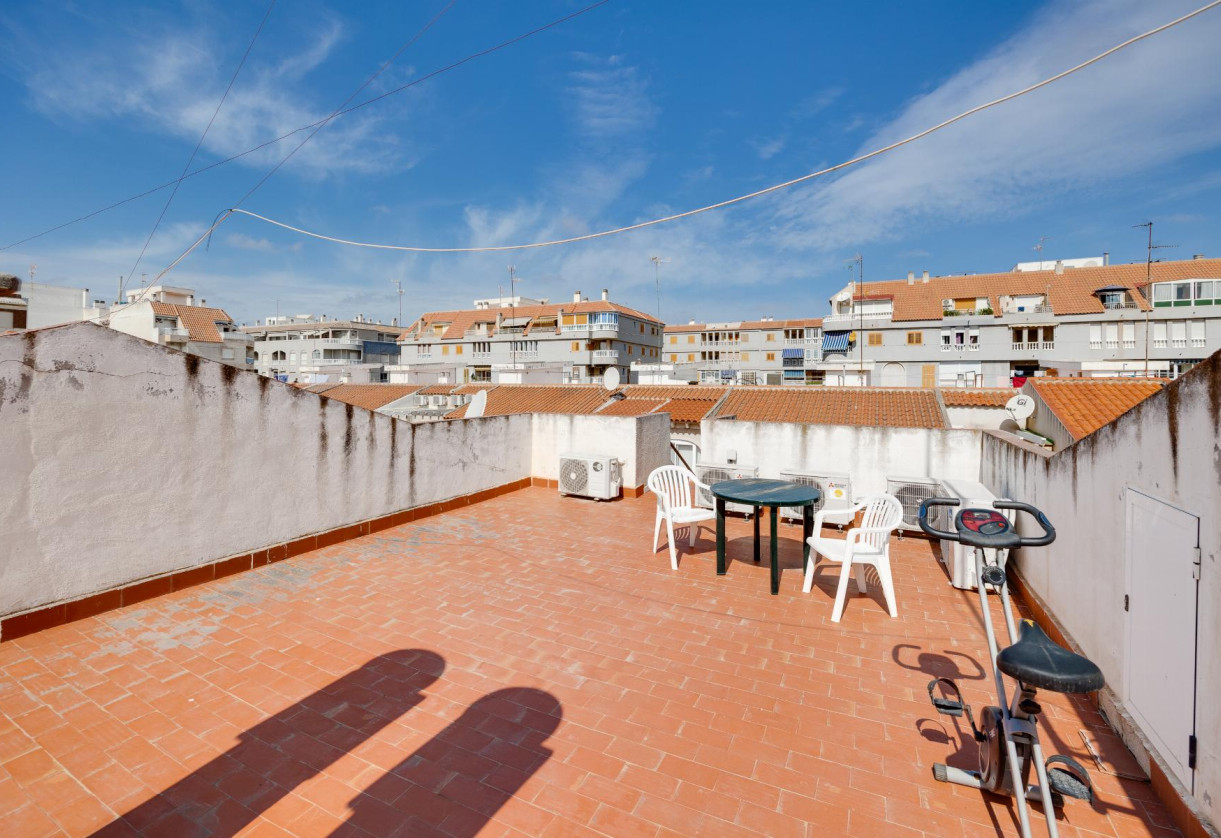 Reventa · APARTAMENTO · Torrevieja · Playa del Acequión