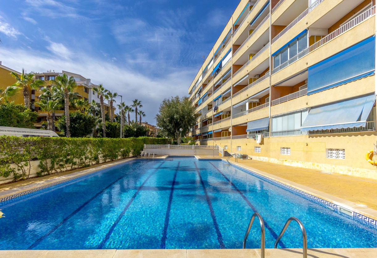 Reventa · Apartment · Punta Prima · El Acequión