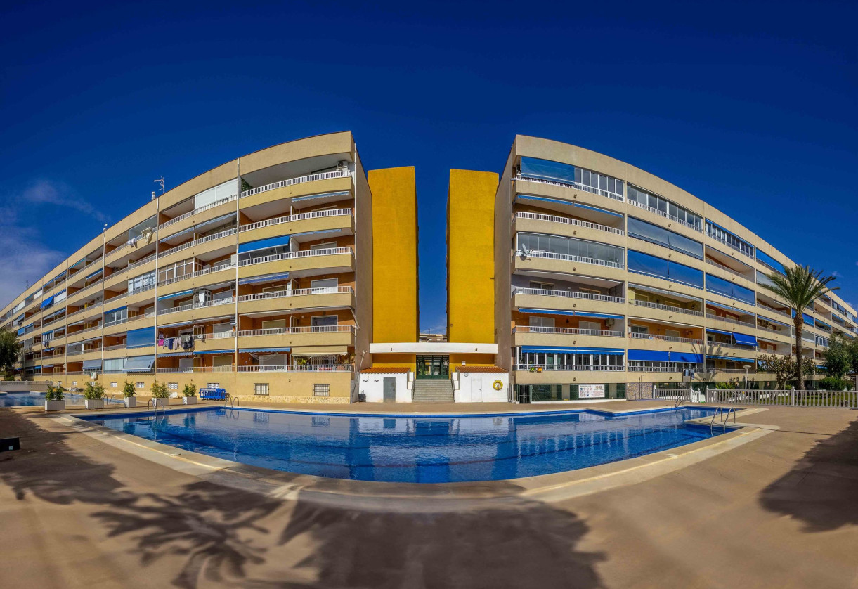 Reventa · Apartment · Punta Prima · El Acequión