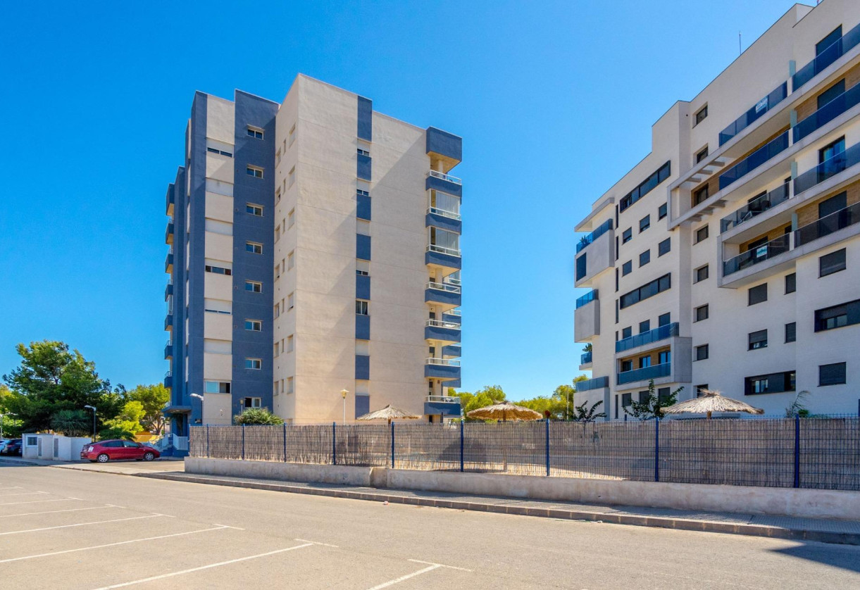 Reventa · Apartment · Orihuela Costa · Altos de Campoamor