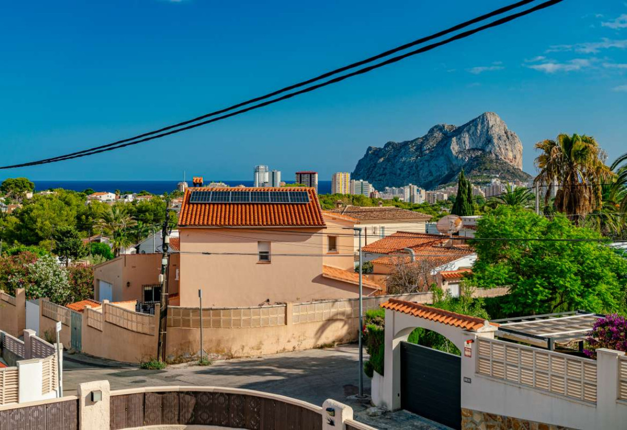 Sale · detached house · Calpe