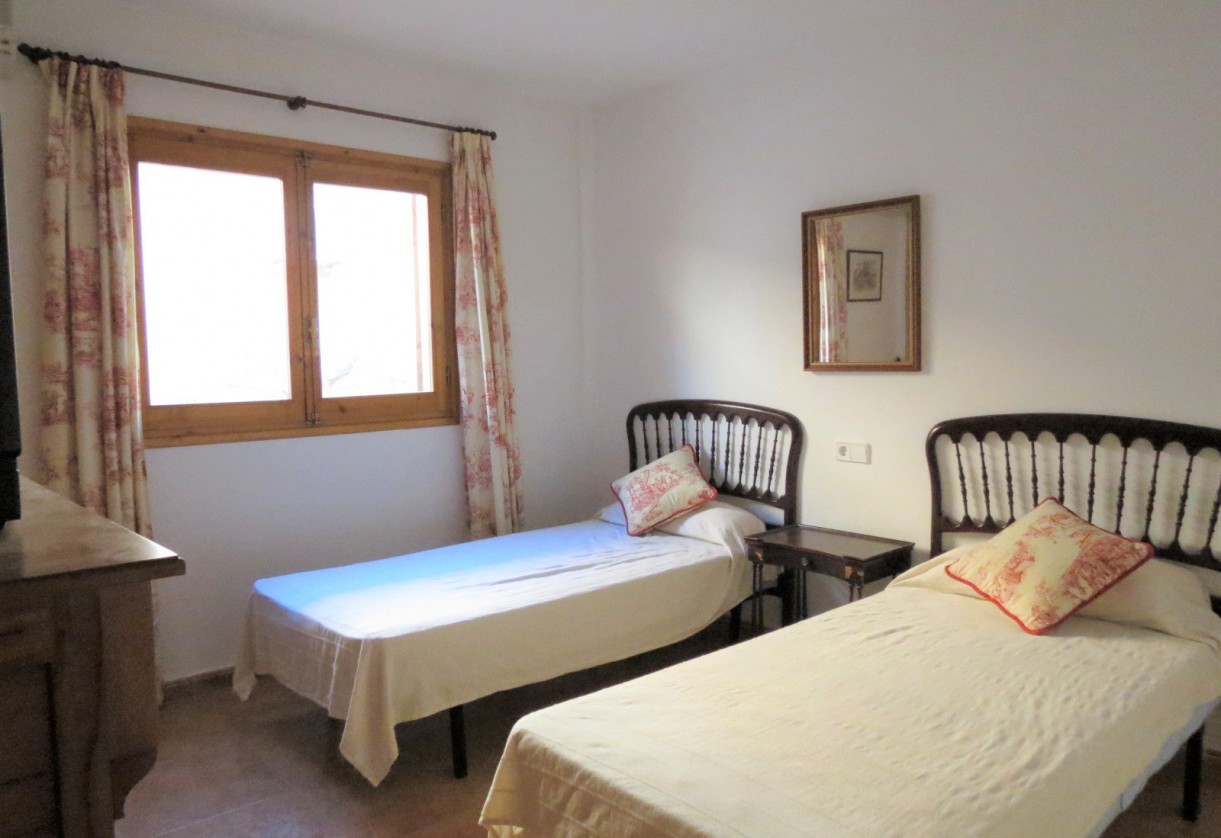 Resale · Townhouse · Los Alcazares