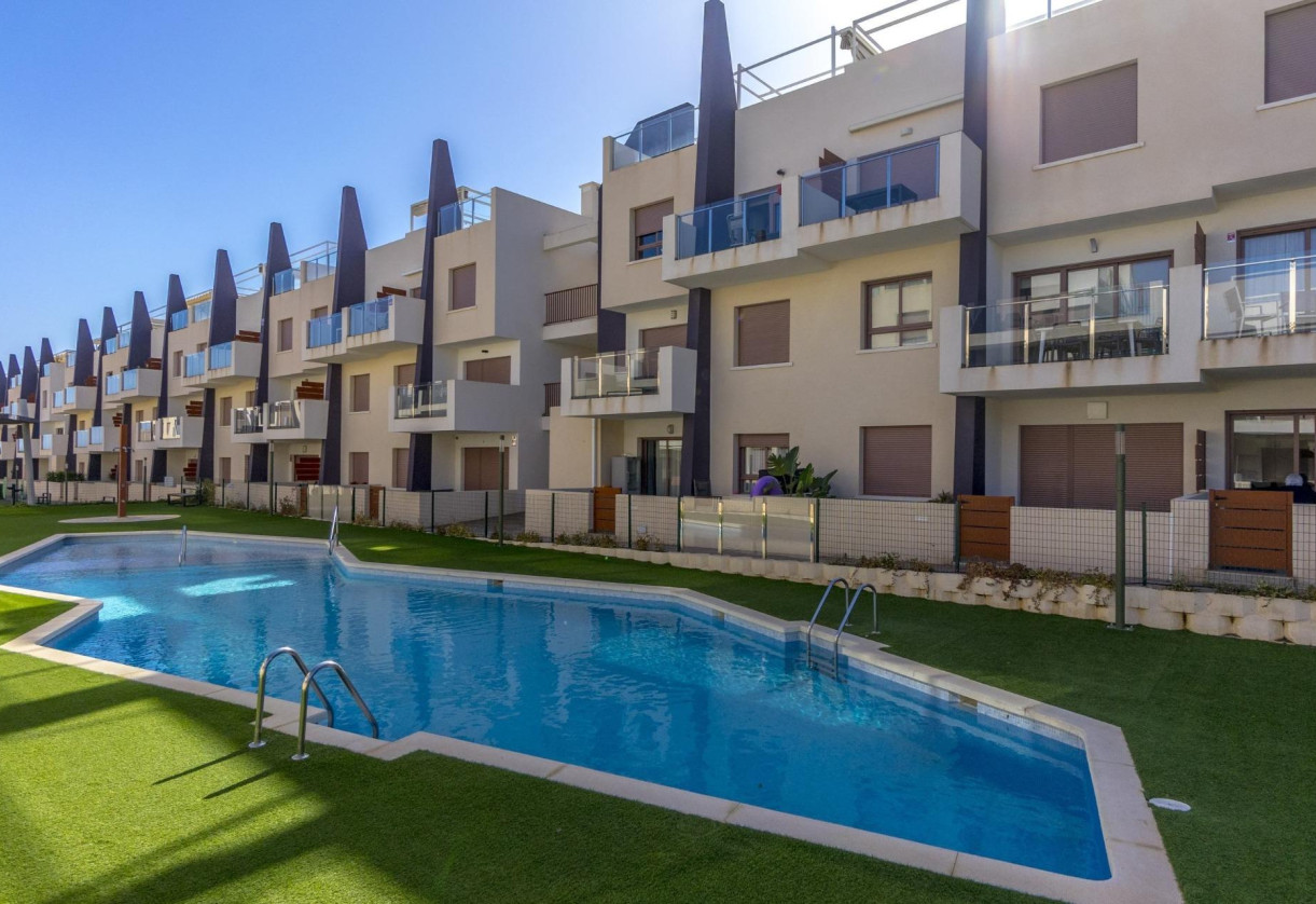 Reventa · Apartment · Pilar de la Horadada · Mil Palmeras