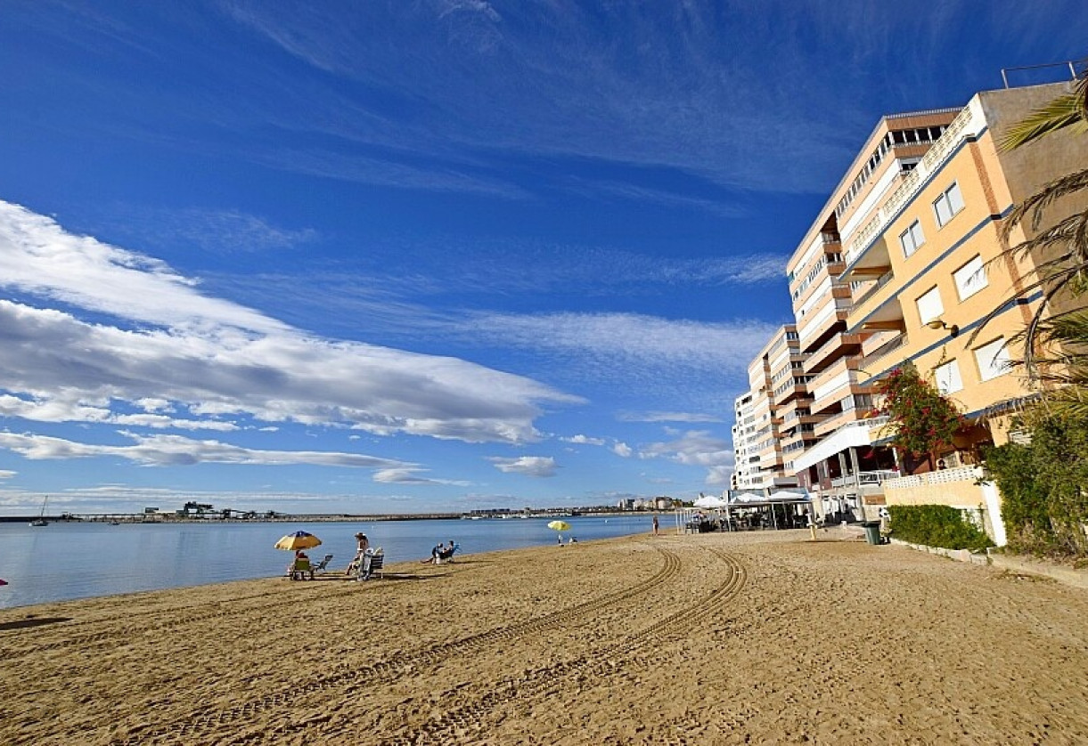 Reventa · Apartment · Torrevieja · Playa del Acequión