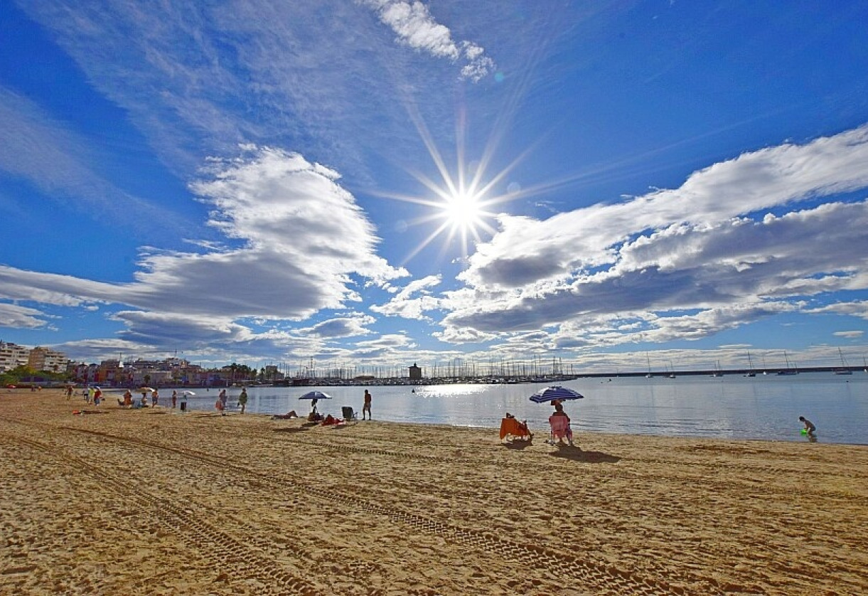 Reventa · Apartment · Torrevieja · Playa del Acequión