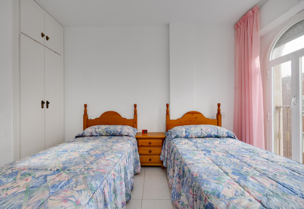 Rynek wtórny · APARTAMENTO · Torrevieja · playa de los naufragos