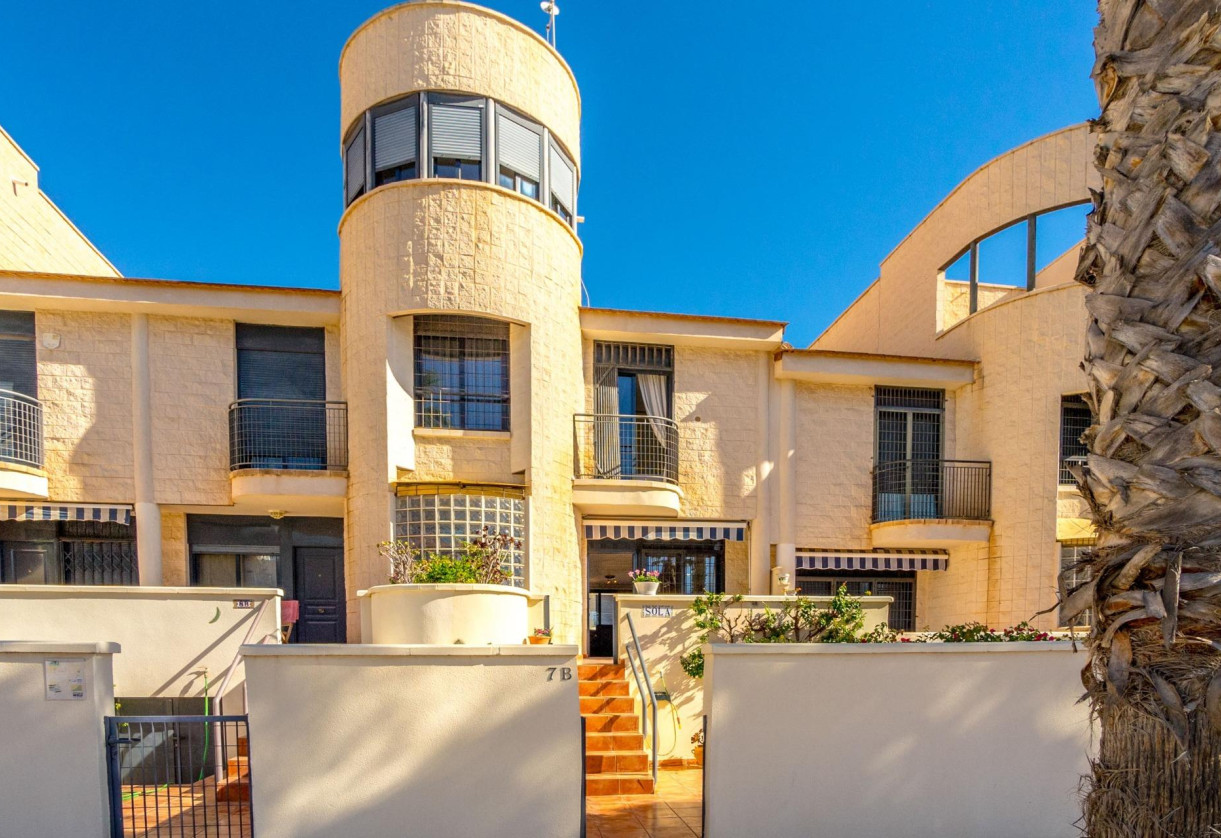 Resale · terraced house · Orihuela Costa · Cabo Roig