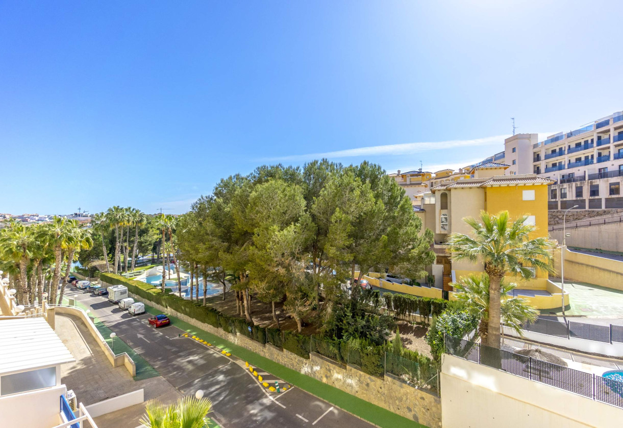 Resale · Apartment · Orihuela Costa · Campoamor