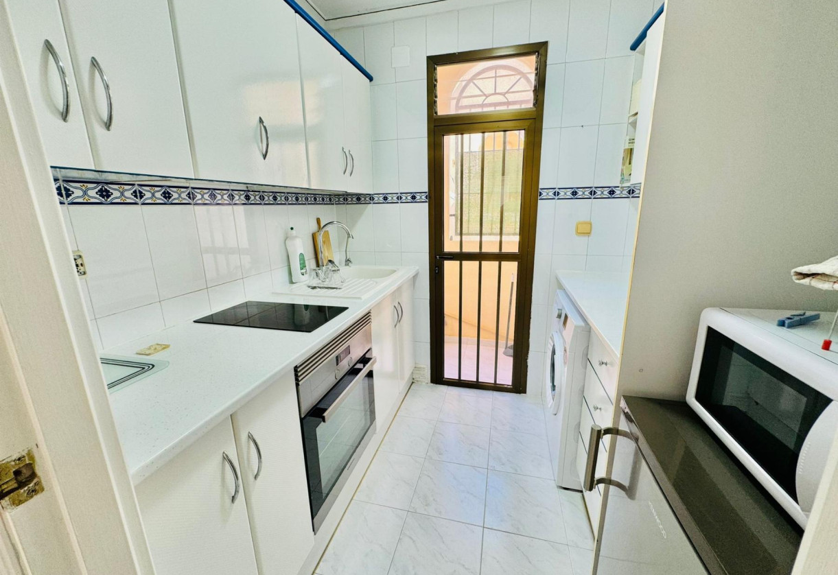 Rynek wtórny · APARTAMENTO · Torrevieja · La Veleta