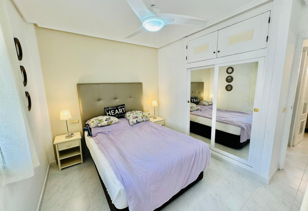 Rynek wtórny · APARTAMENTO · Torrevieja · La Veleta