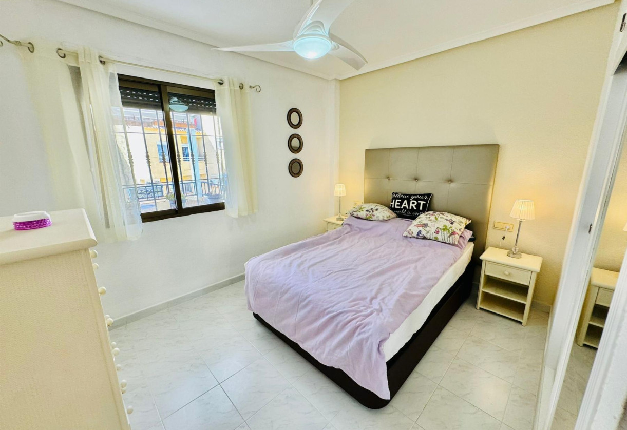 Rynek wtórny · APARTAMENTO · Torrevieja · La Veleta