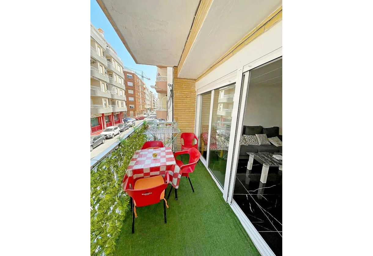 Resale · Apartment · Torrevieja