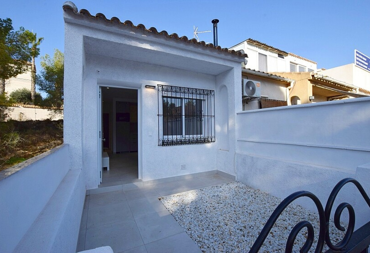 Resale · Bungalow · Orihuela Costa · Villamartin area