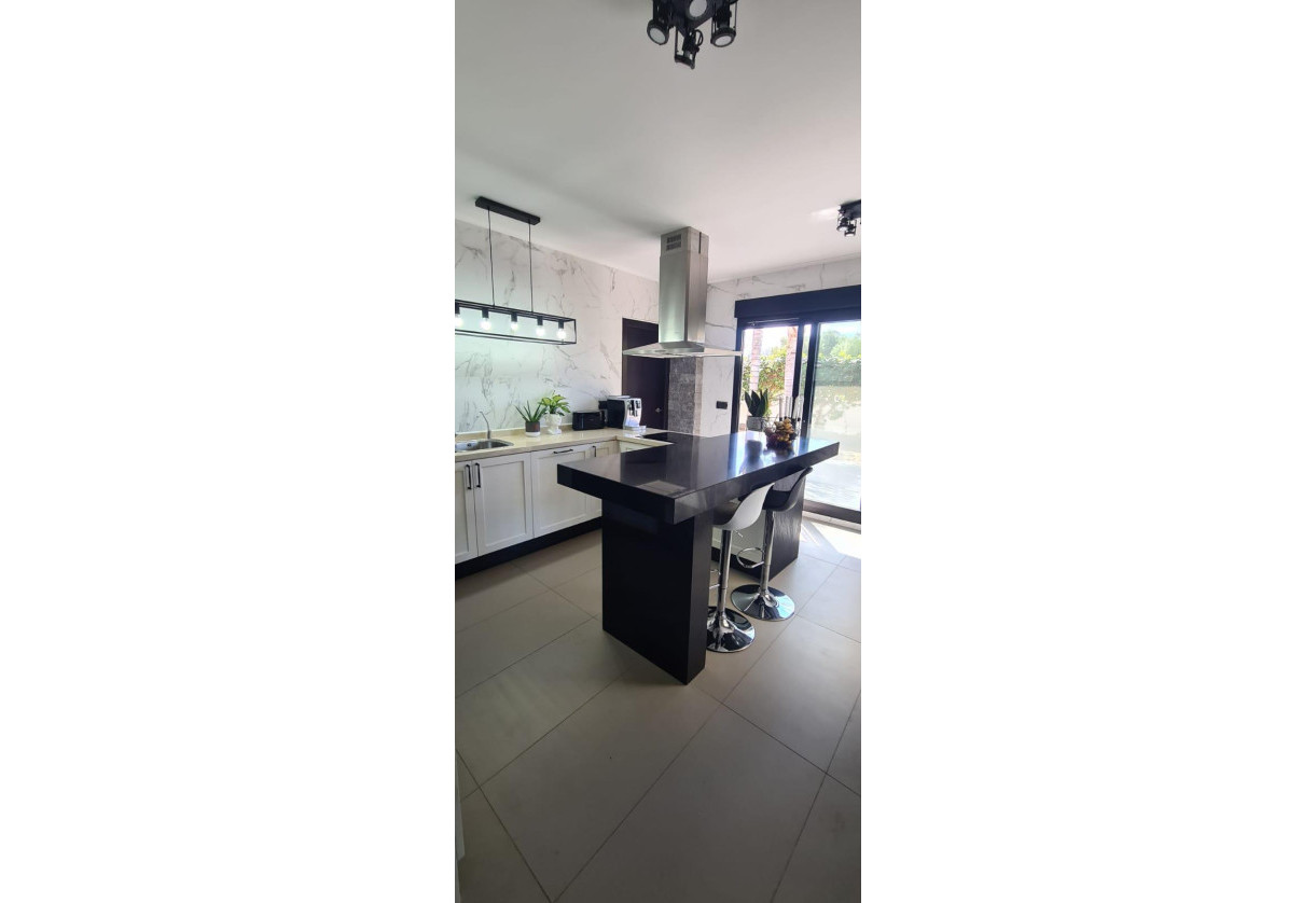 Resale · detached house · Calpe