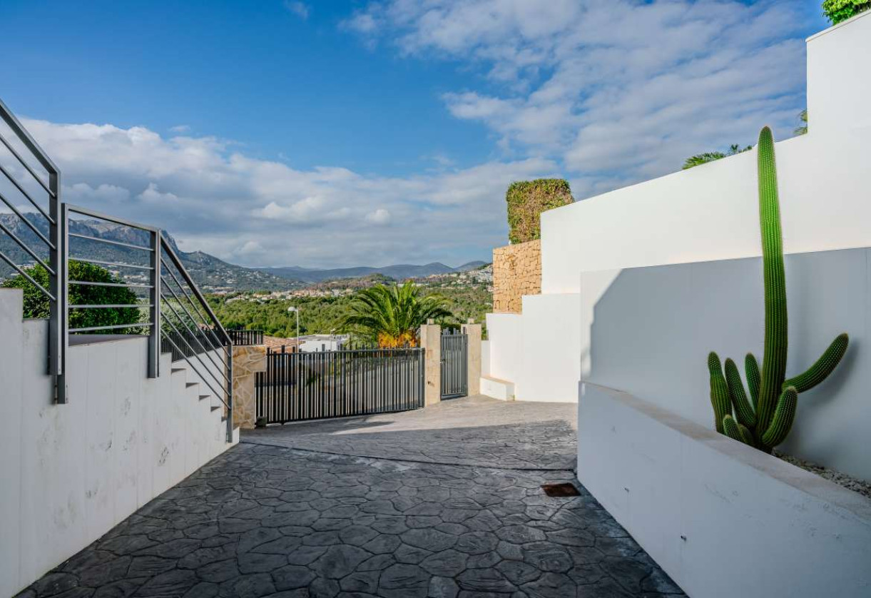Sale · detached house · Calpe