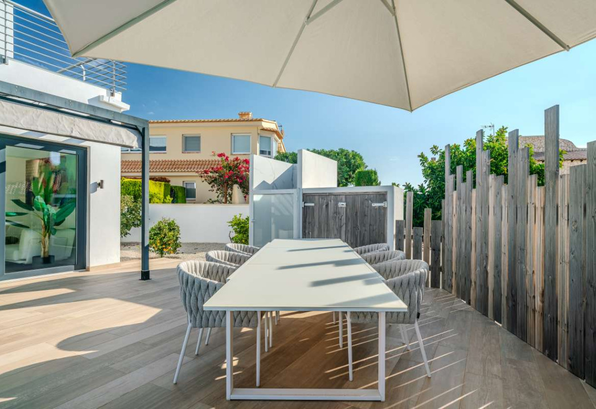 Sale · detached house · Calpe