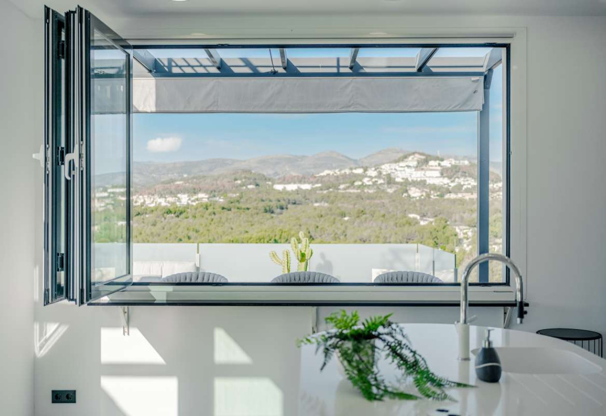 Sale · detached house · Calpe
