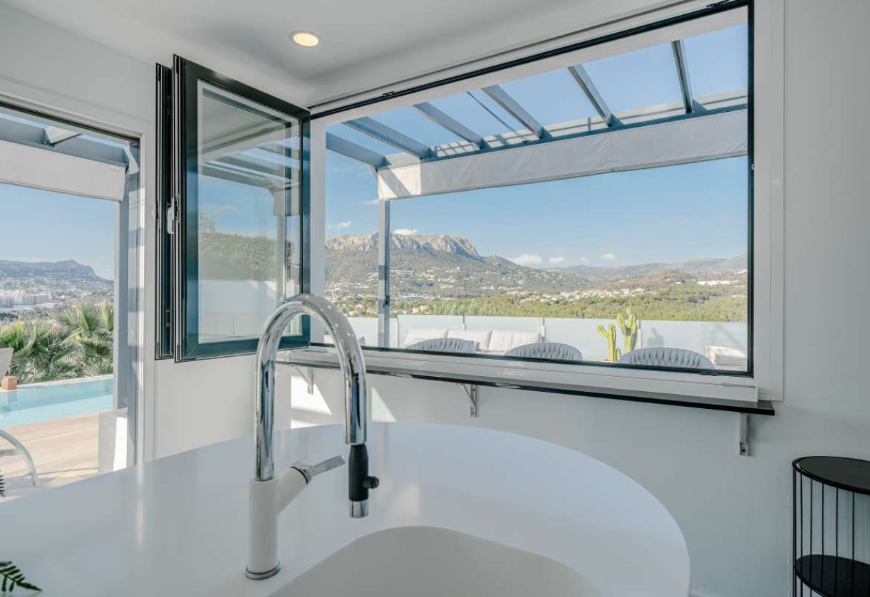 Sale · detached house · Calpe