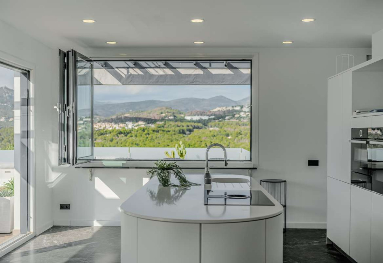 Sale · detached house · Calpe