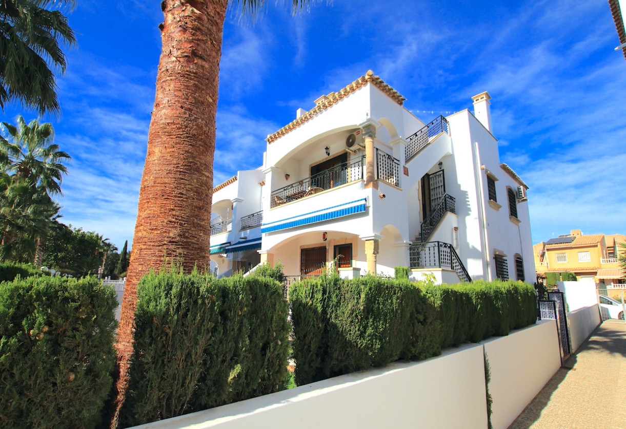 Reventa · Apartment · Villamartin