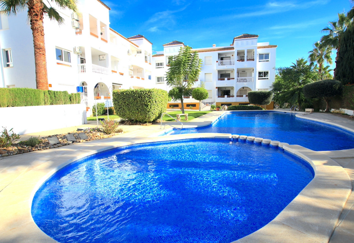 Reventa · Apartment · Villamartin