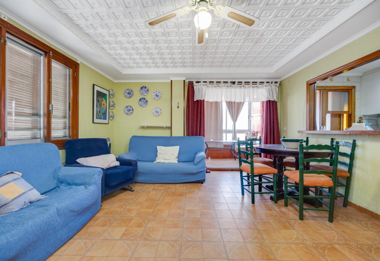 Rynek wtórny · APARTAMENTO · Torrevieja · Playa del Acequión