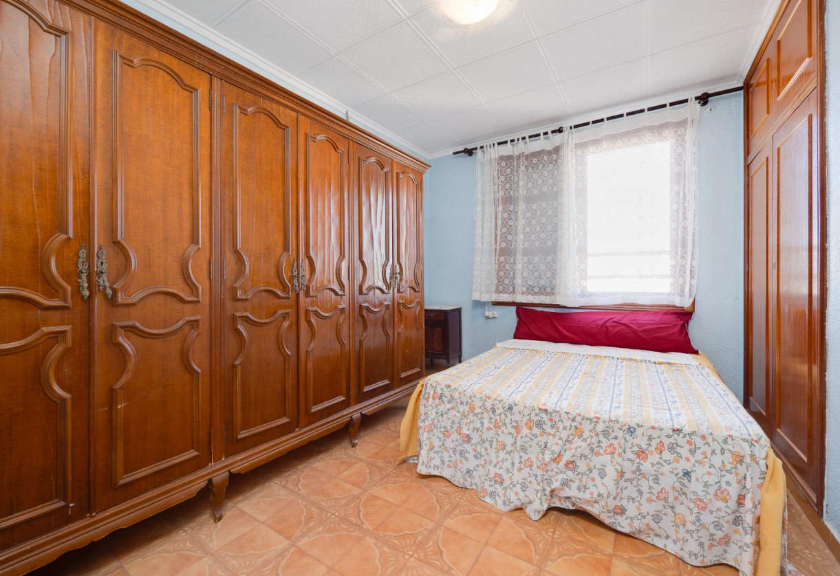 Rynek wtórny · APARTAMENTO · Torrevieja · Playa del Acequión