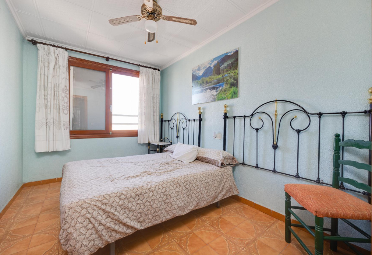 Rynek wtórny · APARTAMENTO · Torrevieja · Playa del Acequión