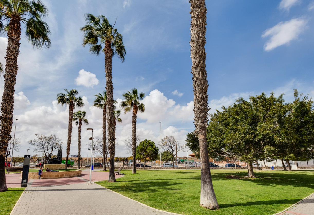 Sale · Bungalow · Torrevieja · Playa de La Acequion