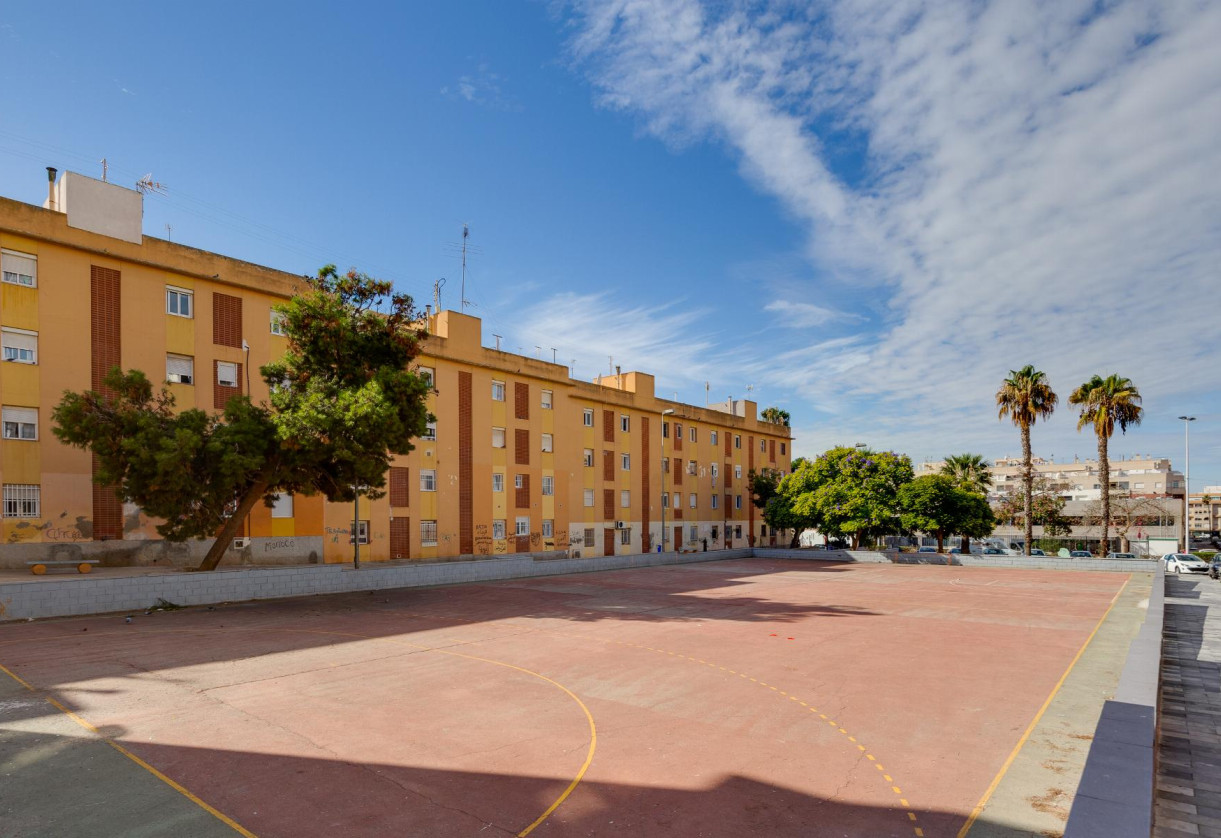 Sale · APARTAMENTO · Torrevieja · Centro