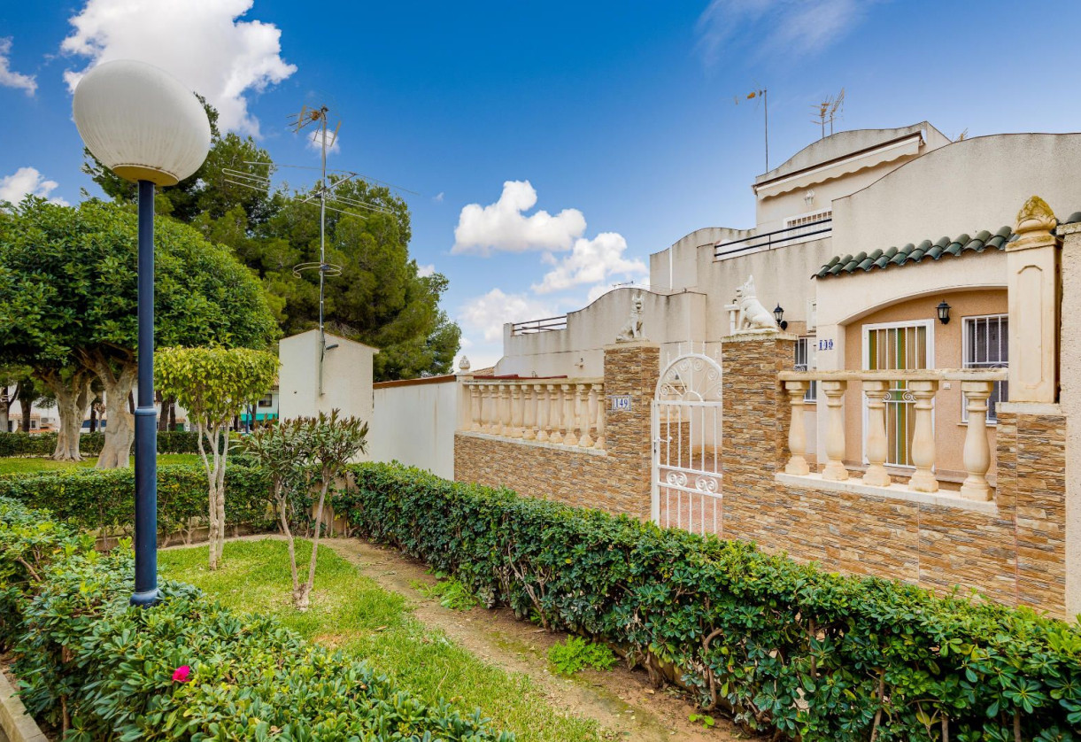 Sale · terraced house · Torrevieja · Los balcones