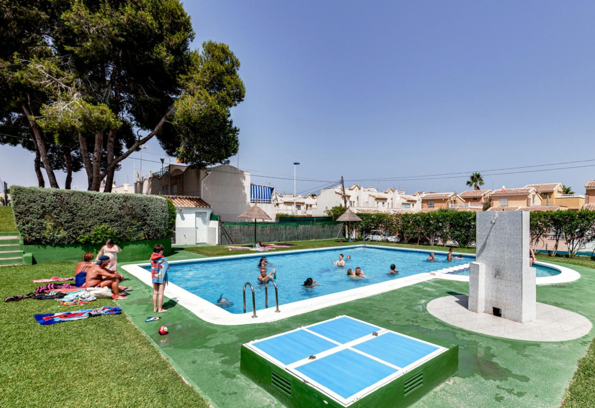 Sale · terraced house · Torrevieja · Los balcones