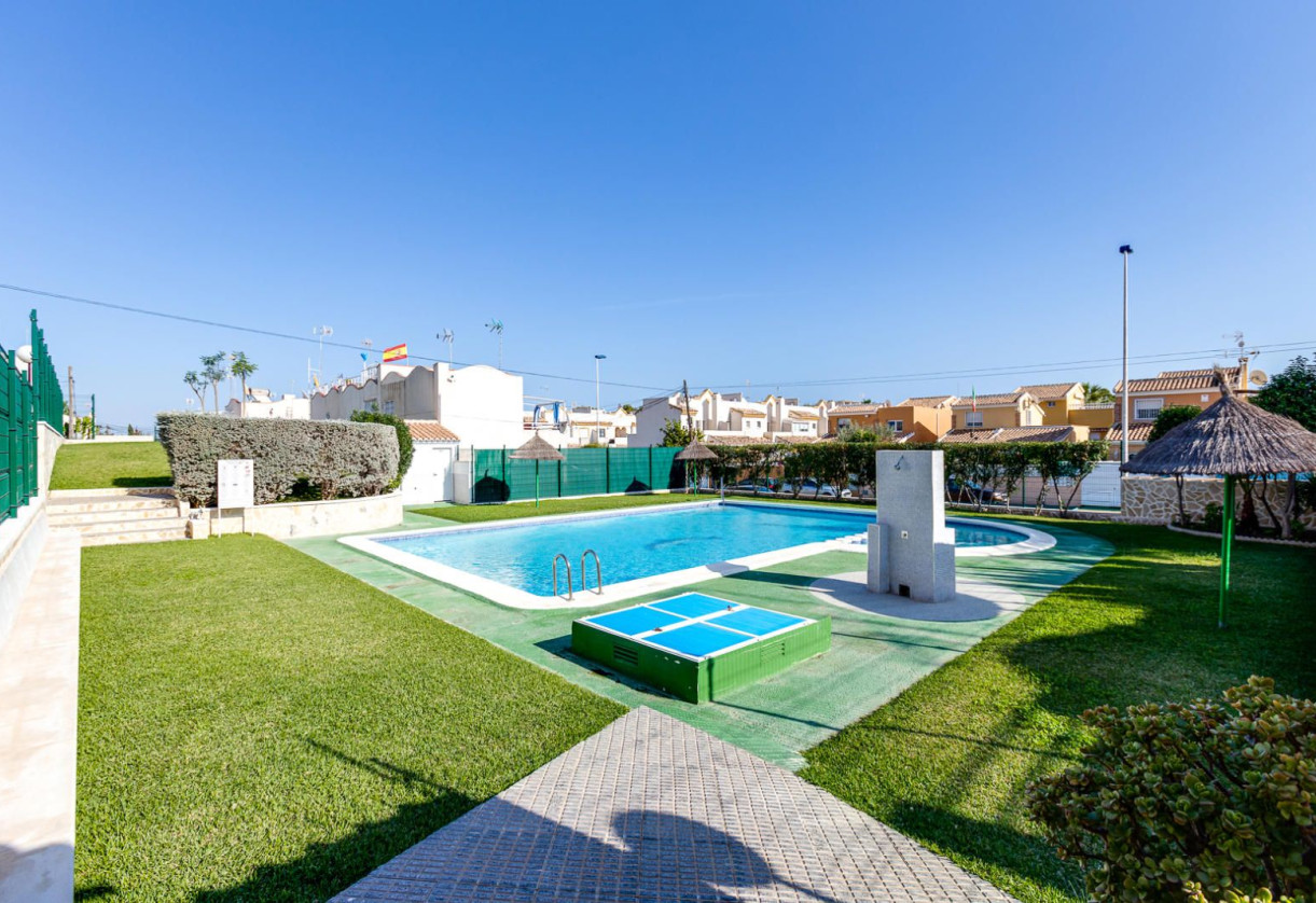 Sale · terraced house · Torrevieja · Los balcones