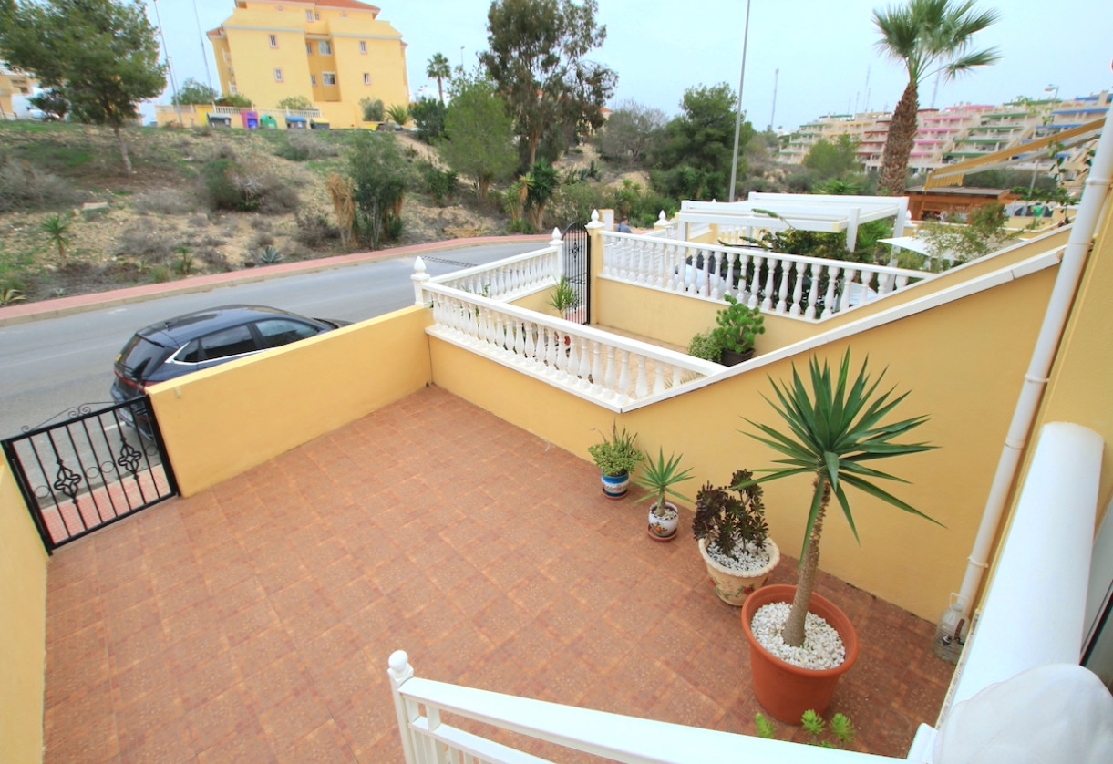 Reventa · Townhouse · Villamartin - Las Filipinas