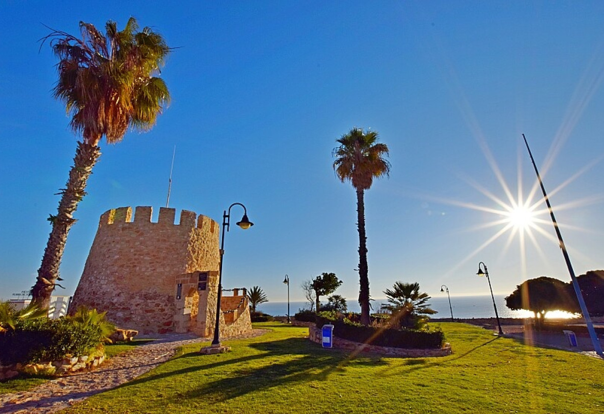 Sale · Semidetached villa · Torrevieja · Calas - norte ciudad