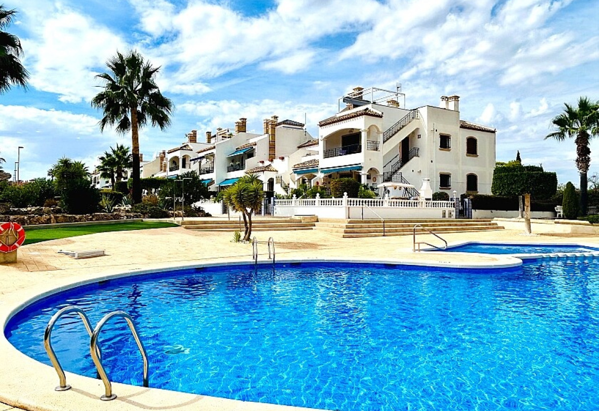 Sale · Bungalow · Orihuela Costa · villamartin