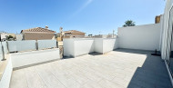 Reventa · Semidetached villa · Torrevieja